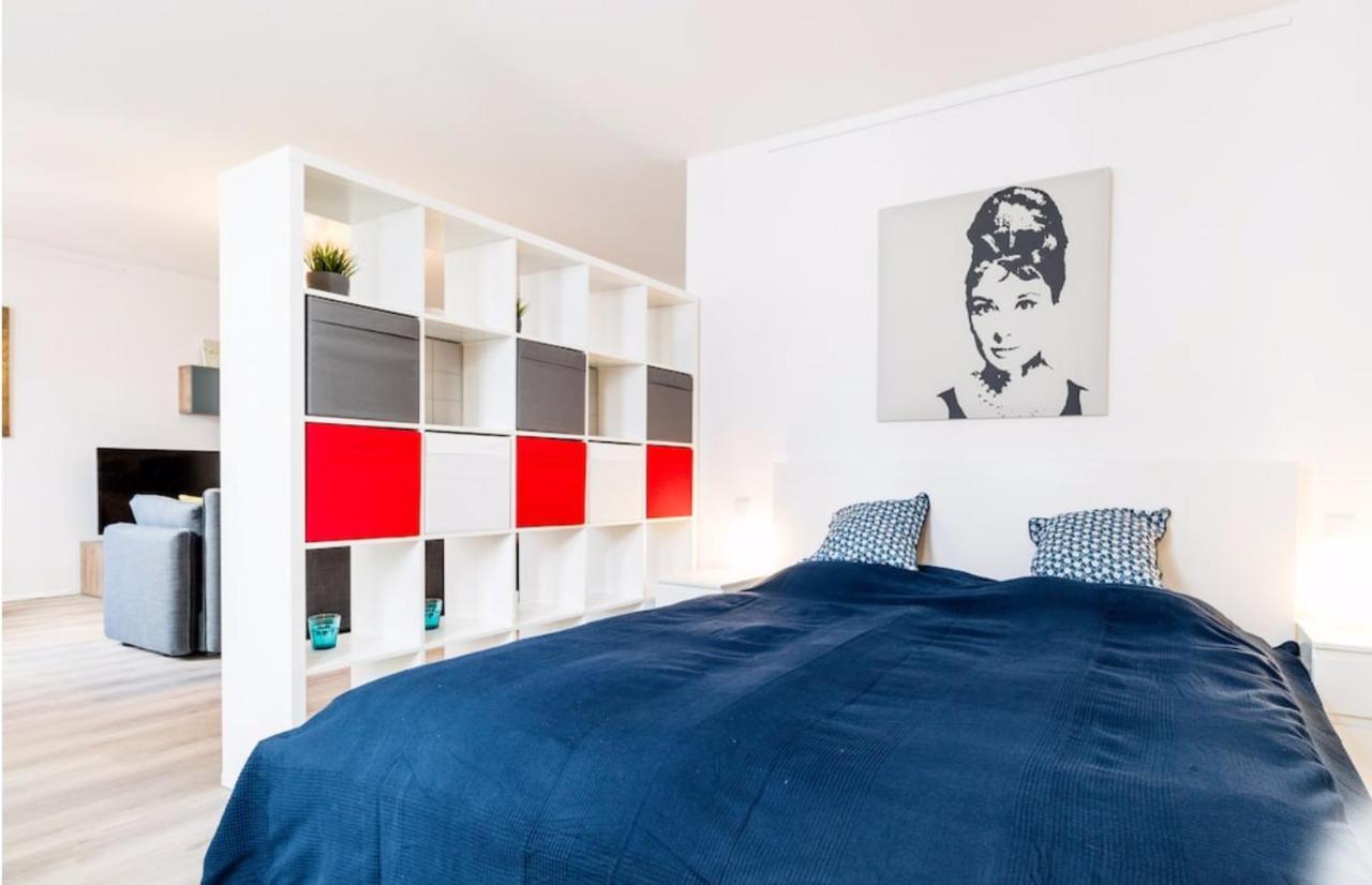 Homefy Oldtown Apartment - 6 People - 2 Bath - Balcony - Top Location Düsseldorf Exterior foto