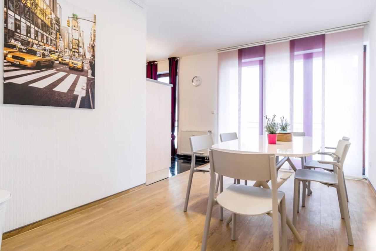 Homefy Oldtown Apartment - 6 People - 2 Bath - Balcony - Top Location Düsseldorf Exterior foto