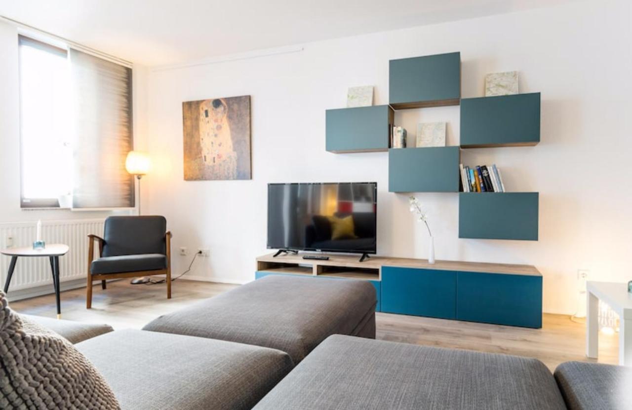 Homefy Oldtown Apartment - 6 People - 2 Bath - Balcony - Top Location Düsseldorf Exterior foto